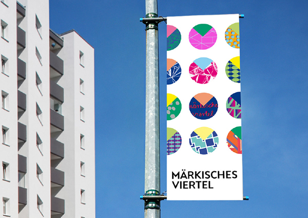 Märkisches Viertel Corporate Design Logo auf Fahne